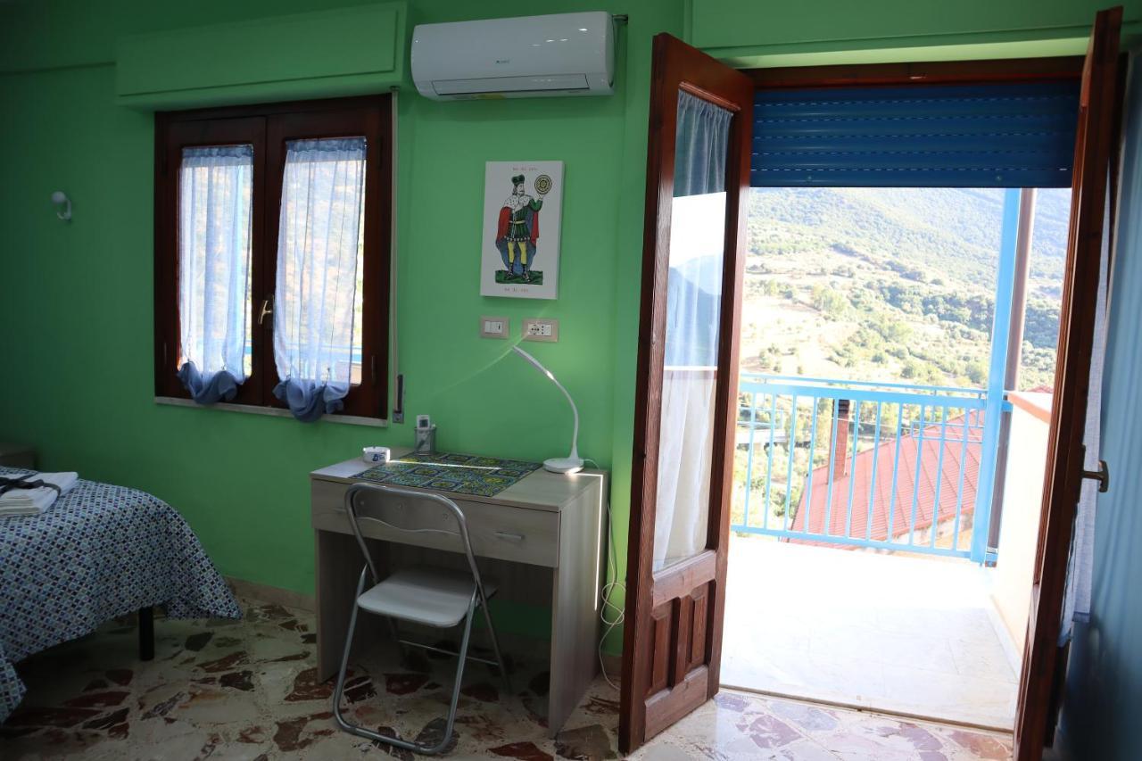 Villa Casa Borgo Borrello à San Mauro Castelverde Extérieur photo
