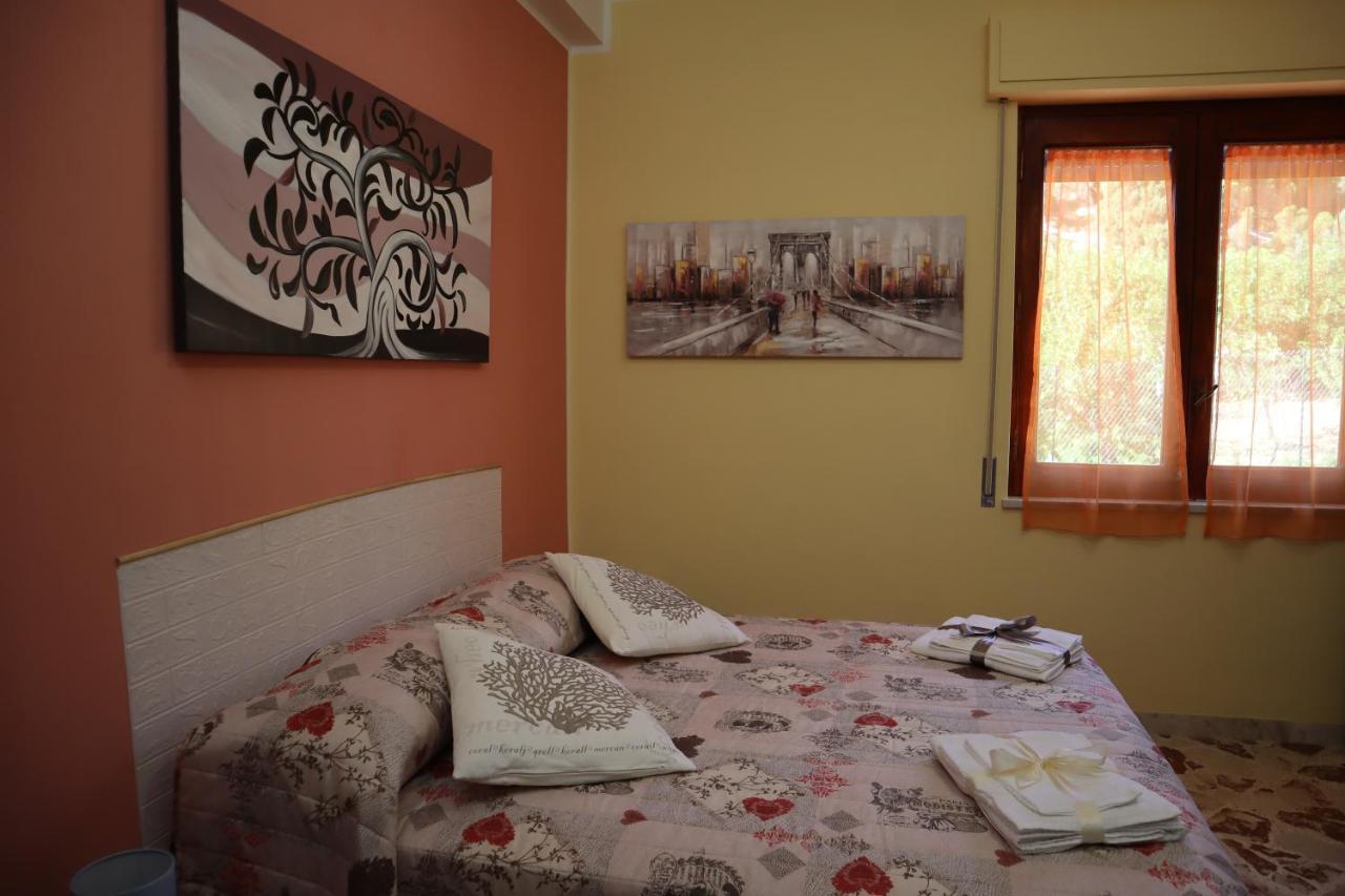 Villa Casa Borgo Borrello à San Mauro Castelverde Extérieur photo