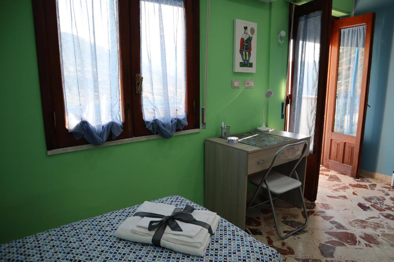 Villa Casa Borgo Borrello à San Mauro Castelverde Extérieur photo